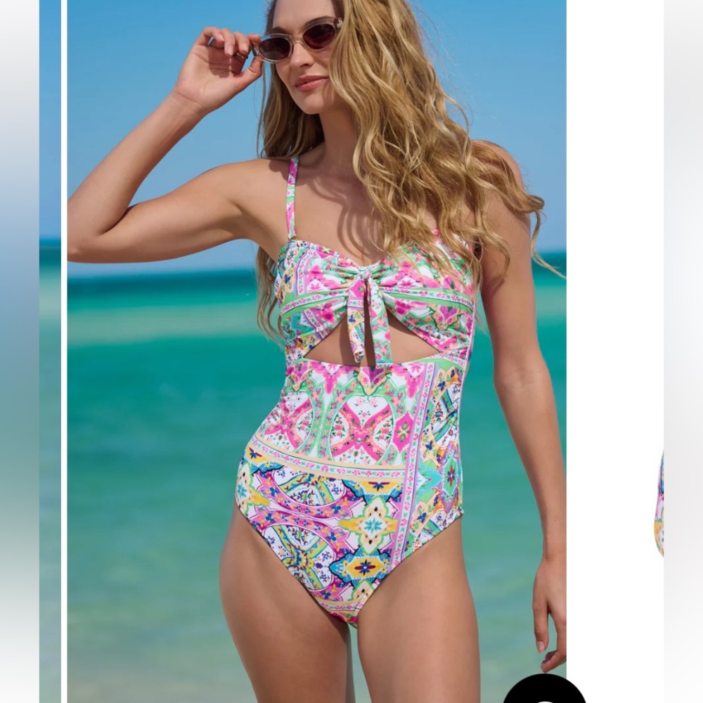VENUS  Keyhole One-Piece  - Pink and Green Floral